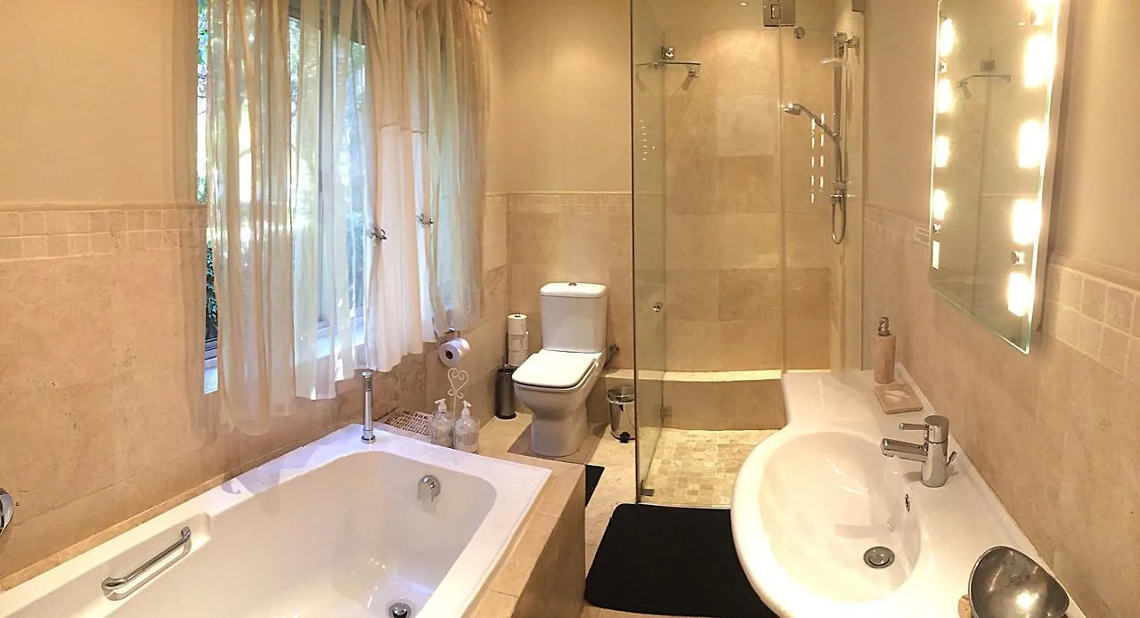 Avenue Torquay Hotel Cape Town South Africa