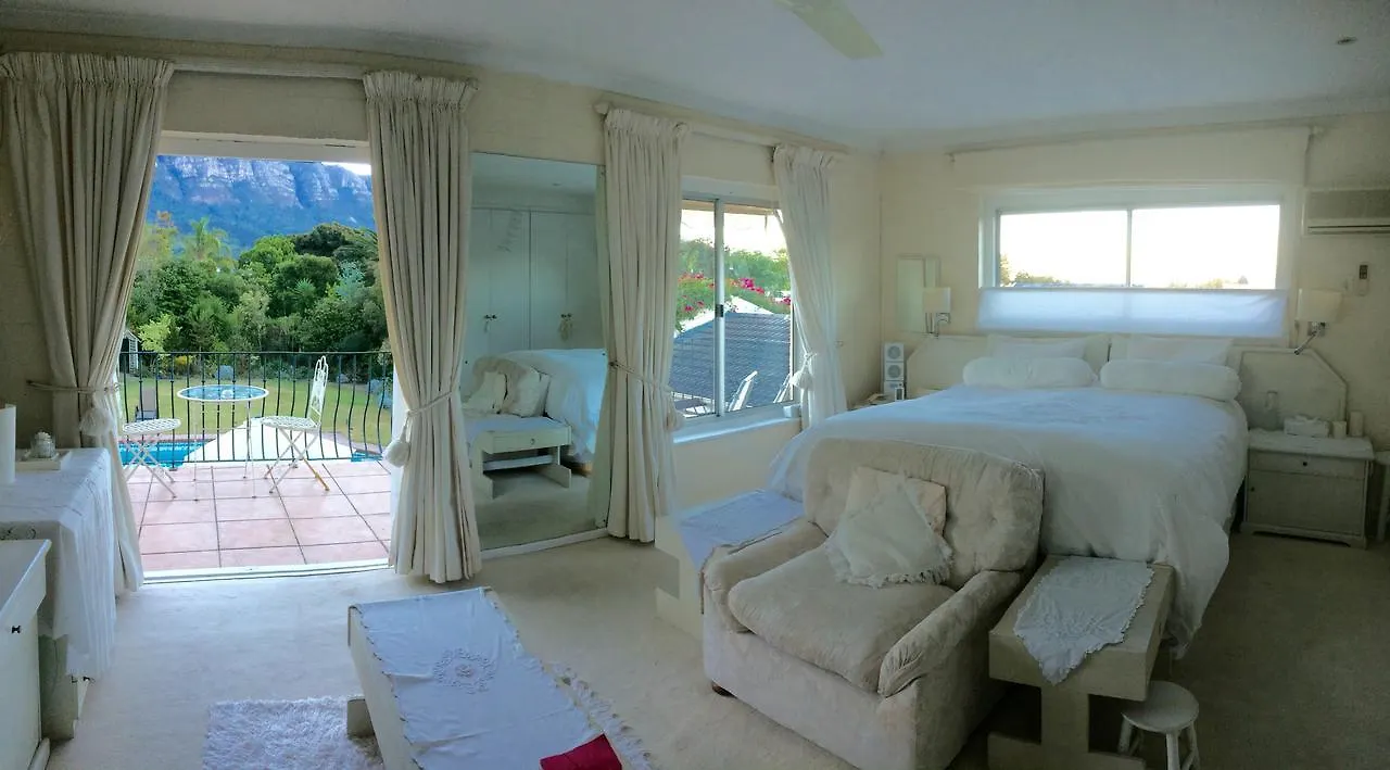Avenue Torquay Hotel Cape Town