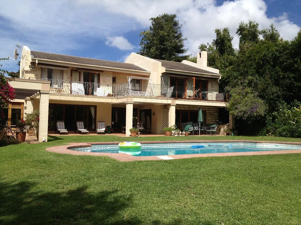 Avenue Torquay Hotel Cape Town