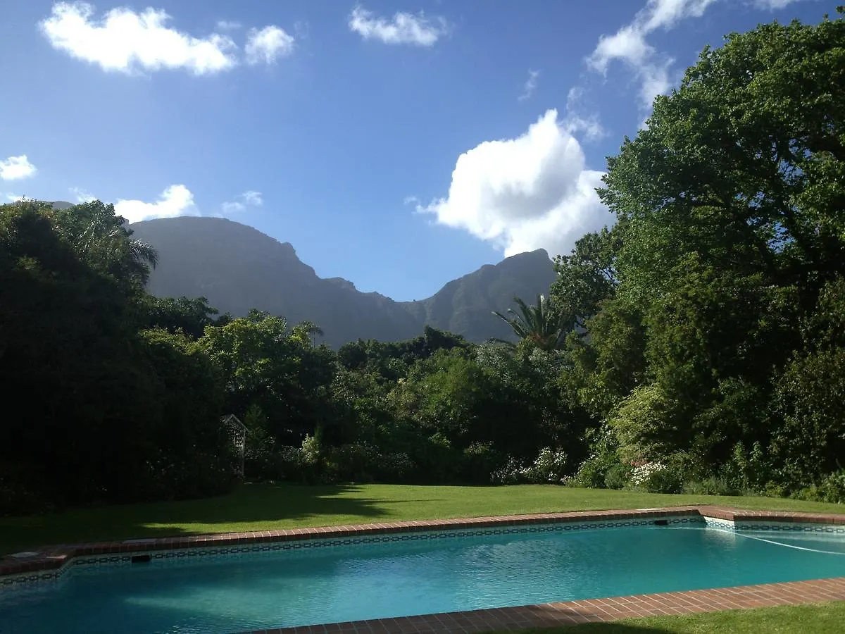 Avenue Torquay Hotel Cape Town
